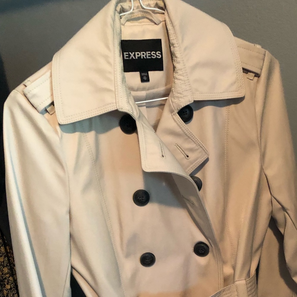 Express Short Trench coat